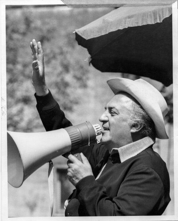 Federico-Fellini_©Davide-Minghini_Biblioteca-Civica-Gambalunga_afp000373-w